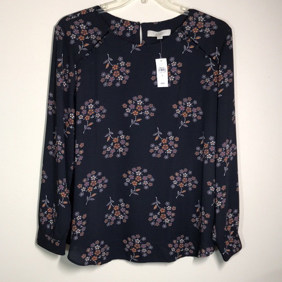 NWT LOFT XL Blouse Black with Floral Hydrangea Print Flowy - Picture 3 of 12